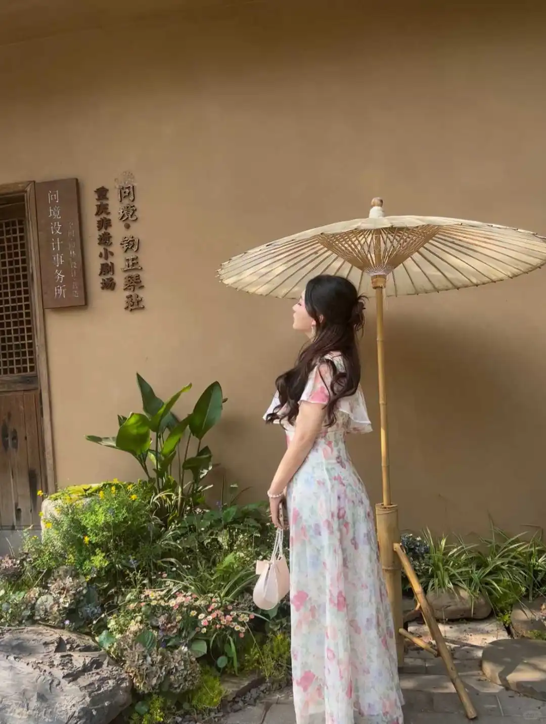 163/150斤丰腴女孩的绝美花花连衣裙