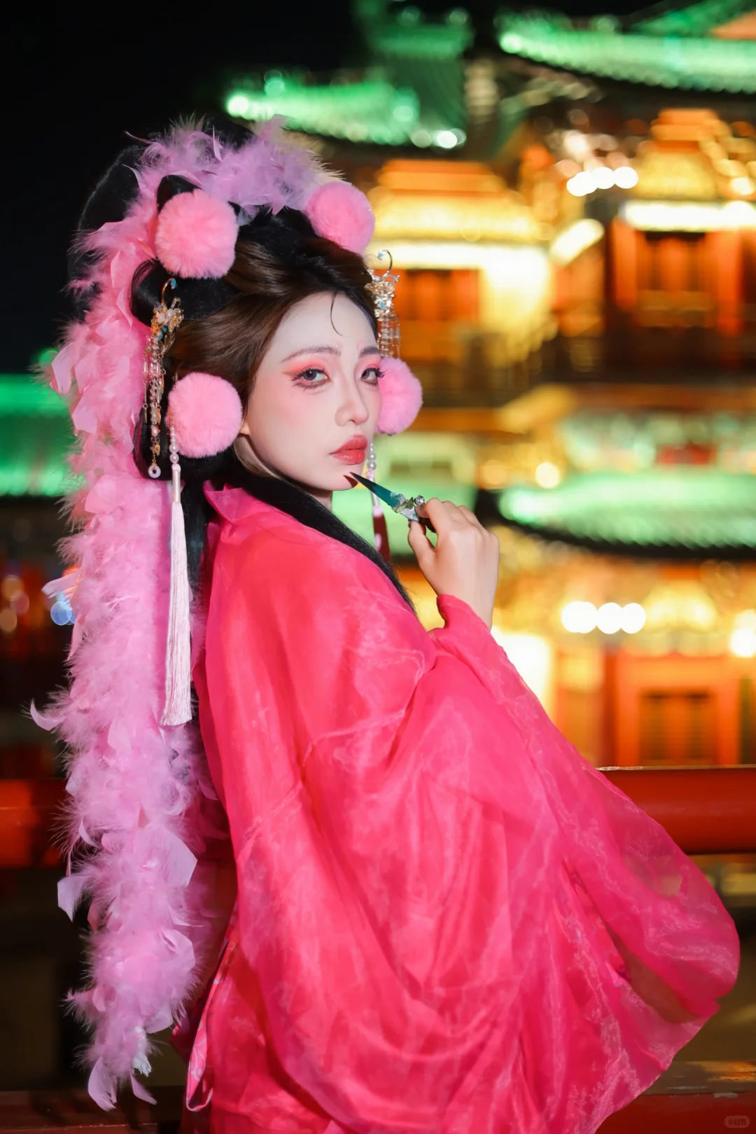 「魅惑是天赋，但美是选择🌺」
