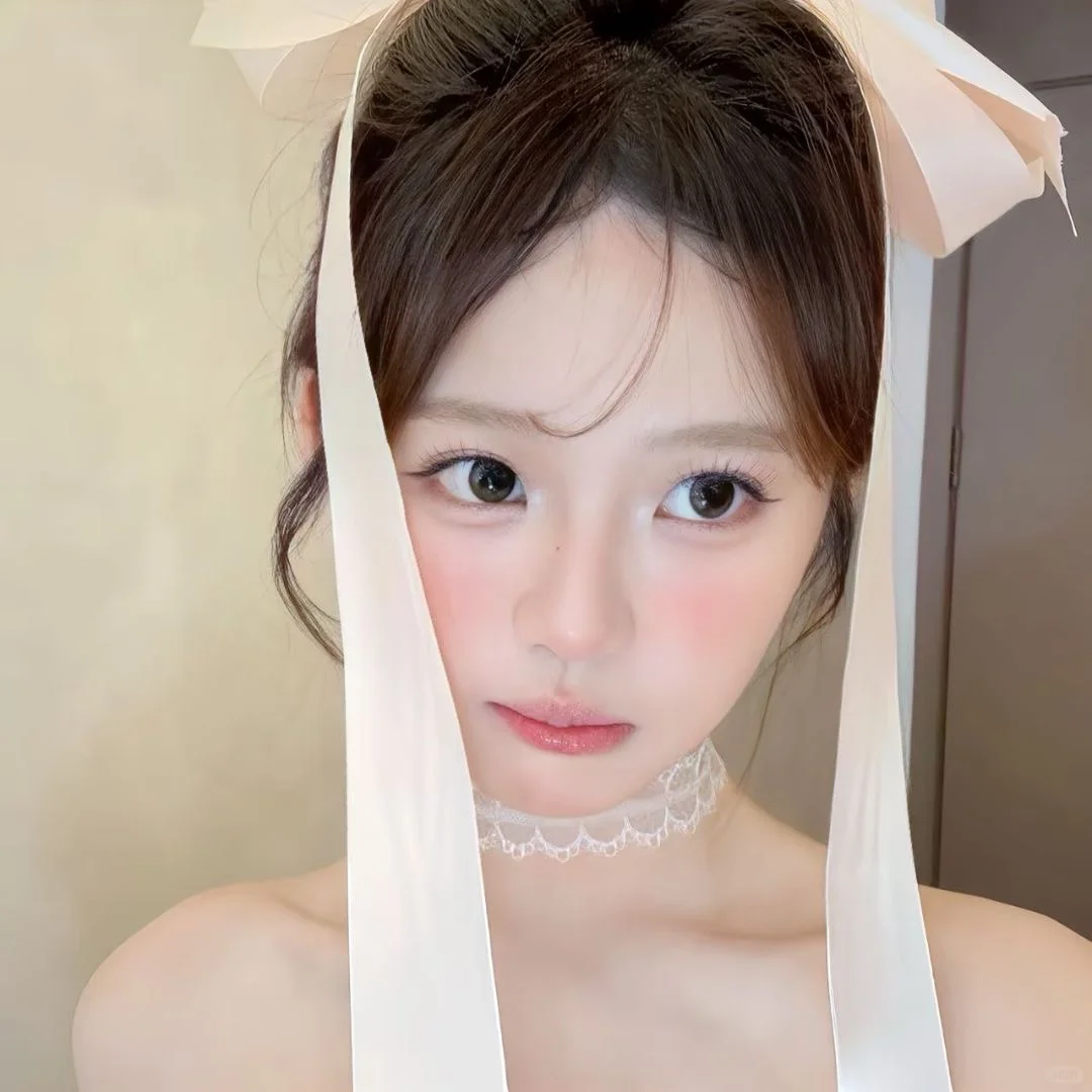 𝙒𝙚𝘾𝙝𝙖𝙩 / 女头➕背景图🍒