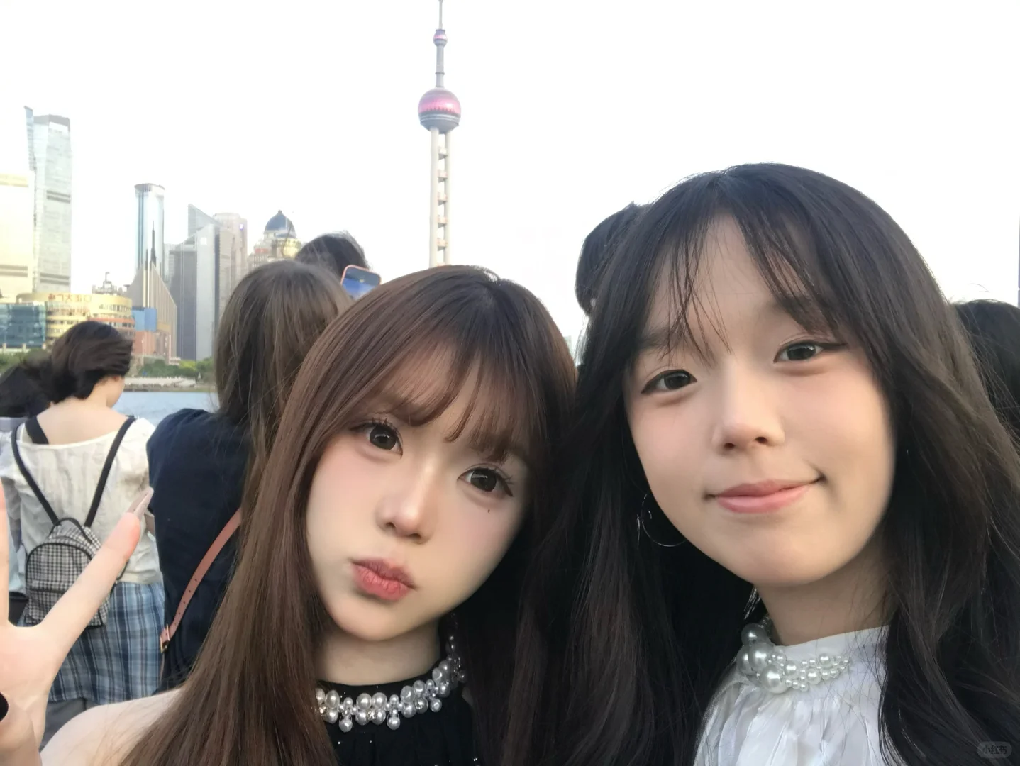 这套衣服在上海出片被朋友圈夸爆了！