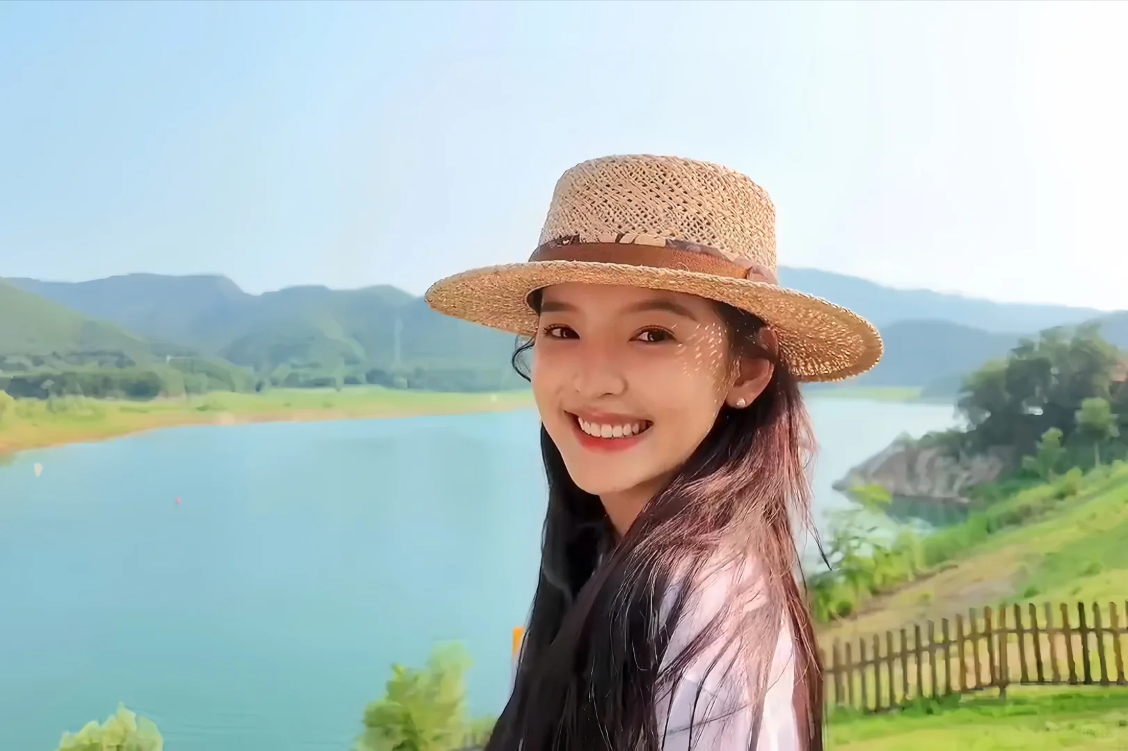 章若楠平板壁纸💙