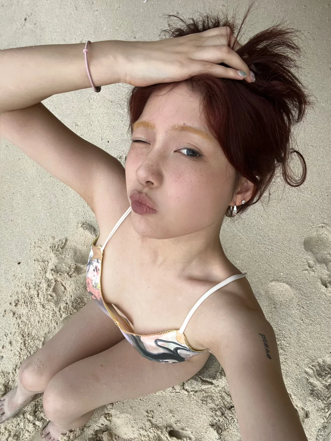海岛比基尼穿搭