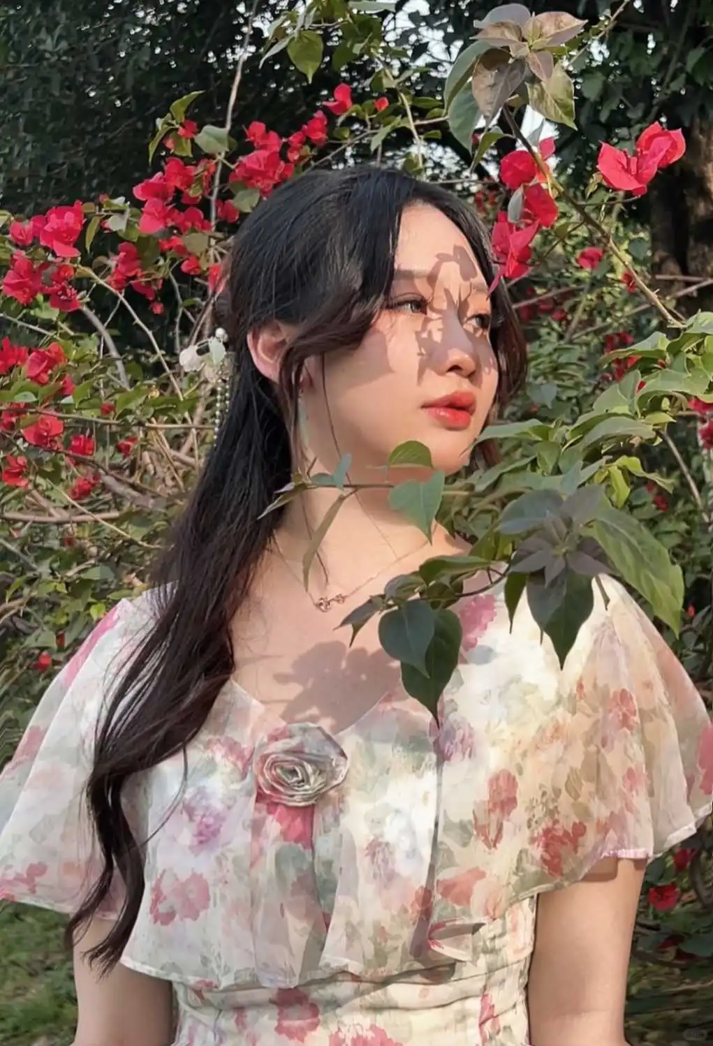 163/150斤丰腴女孩的绝美花花连衣裙