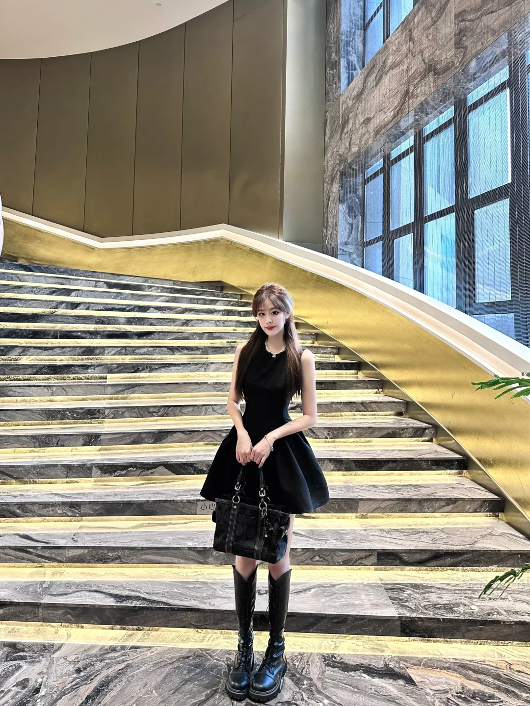 175｜黑色掐腰千金小礼裙🖤生日穿这个绝美～