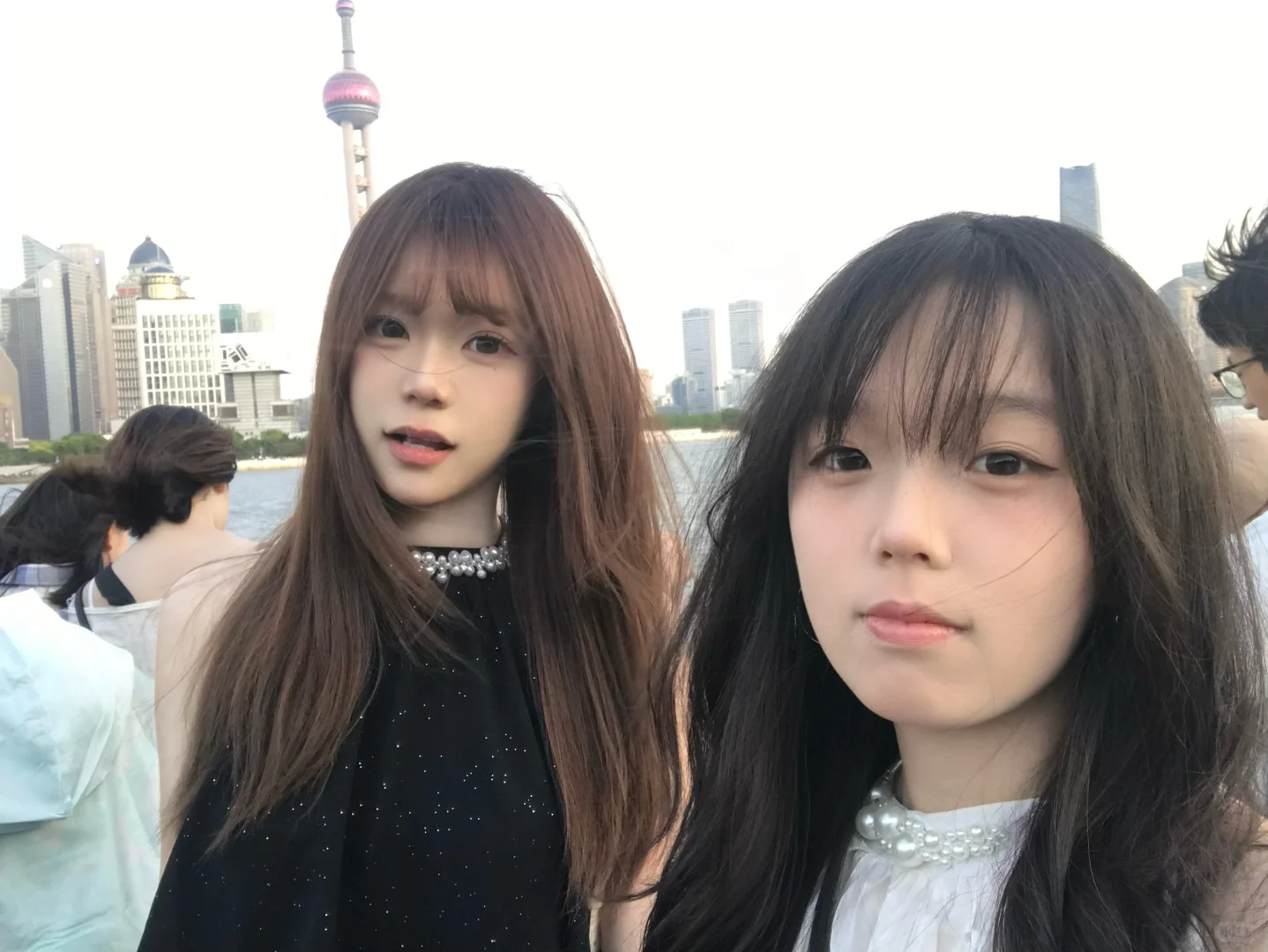 这套衣服在上海出片被朋友圈夸爆了！