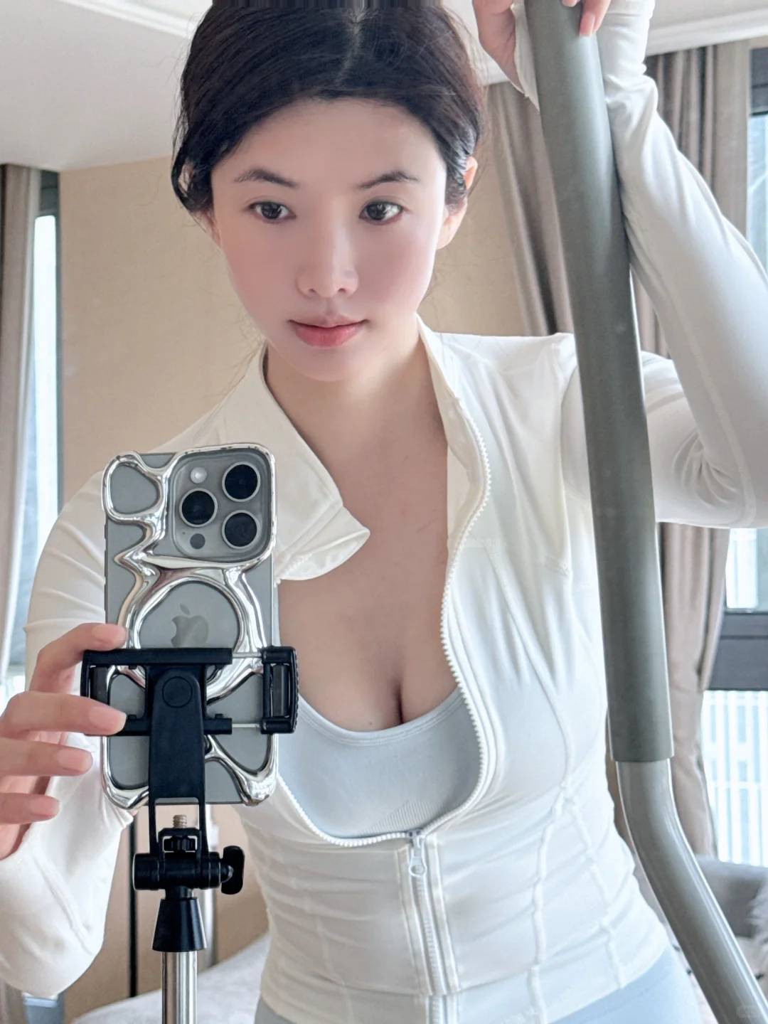 胸大就是擦边。。真叫人没法活了🥹