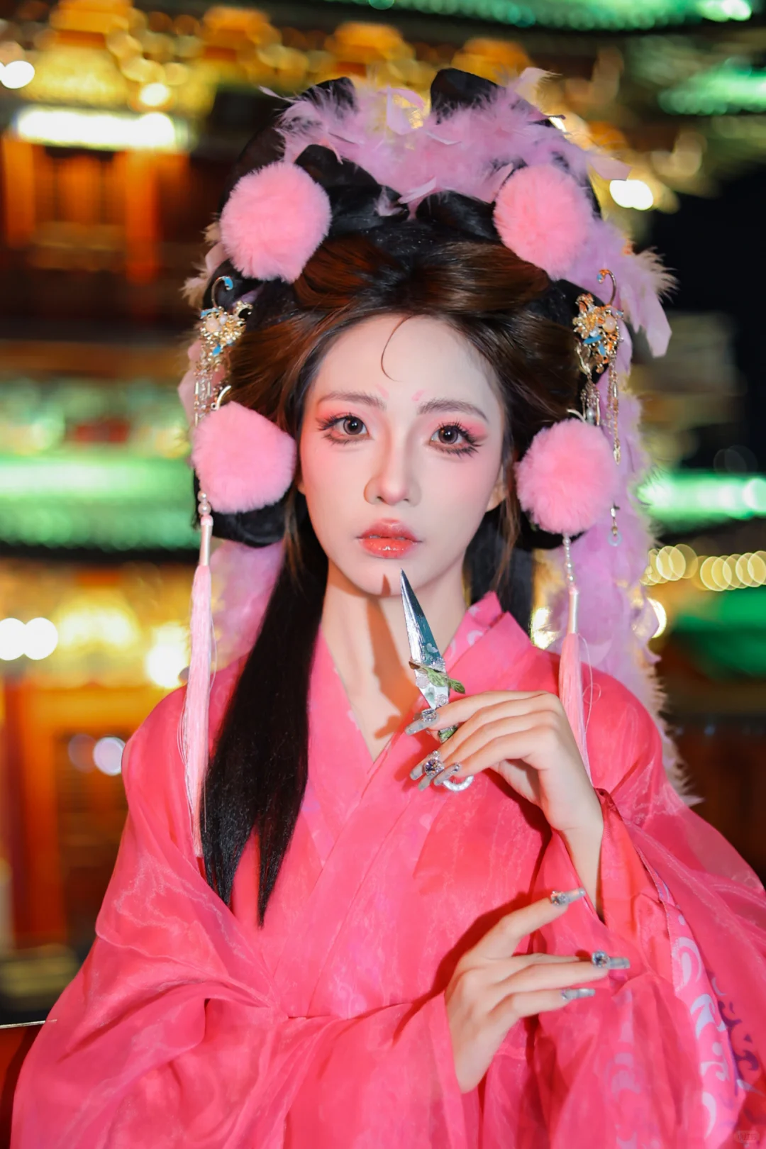 「魅惑是天赋，但美是选择🌺」