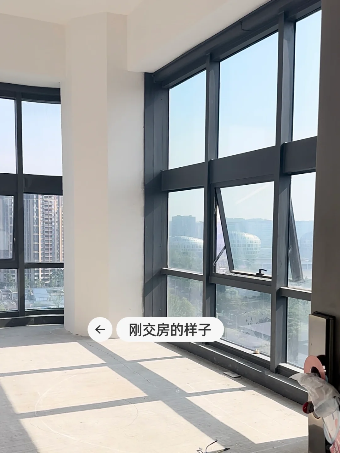 买不起大房子，拥有27平小公寓也满足了！