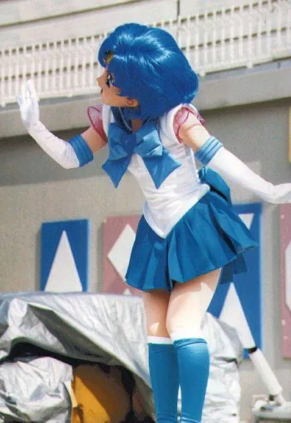 脑袋一热入手当年官方人偶剧超级水星战斗服