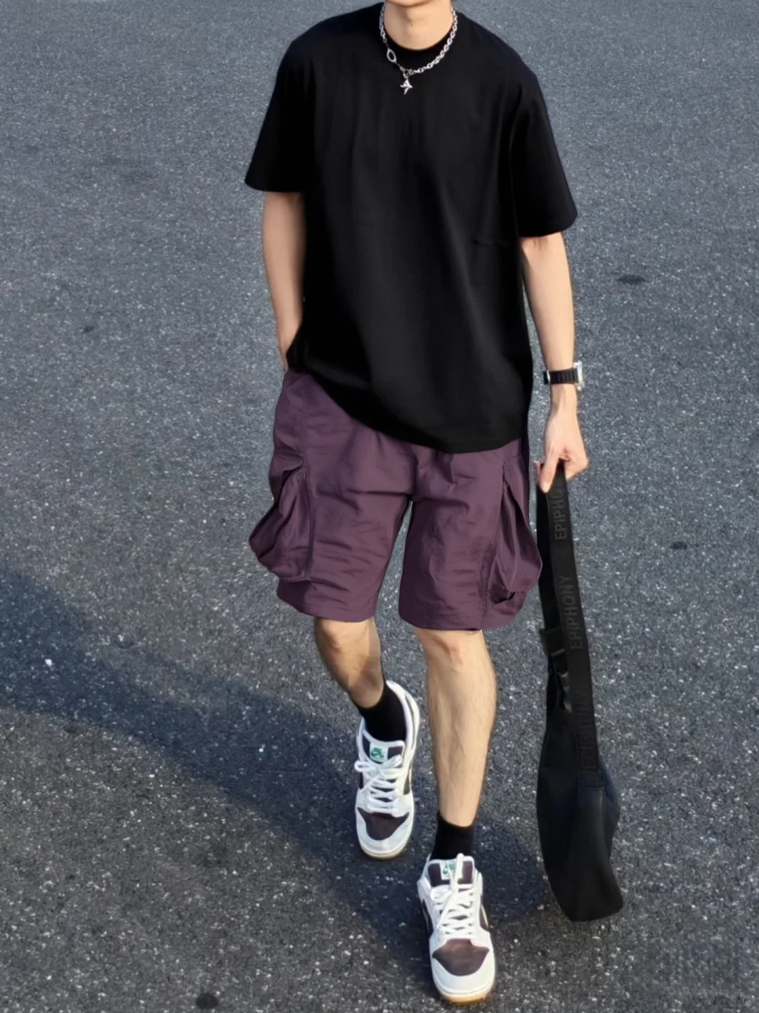 《夏日！风骚粉工装五分裤》