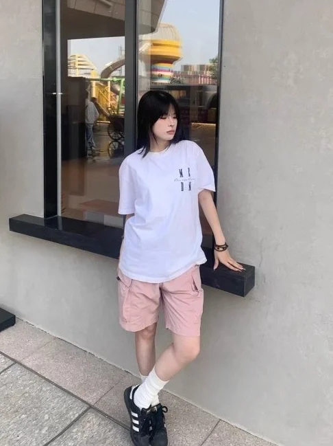 山系风骚粉短裤！海边穿搭太出片了💐
