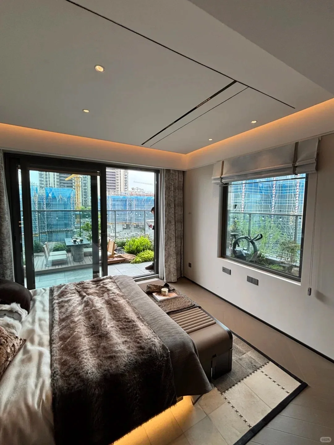 天津一梯队🎒户户送露台🏠220W拿下