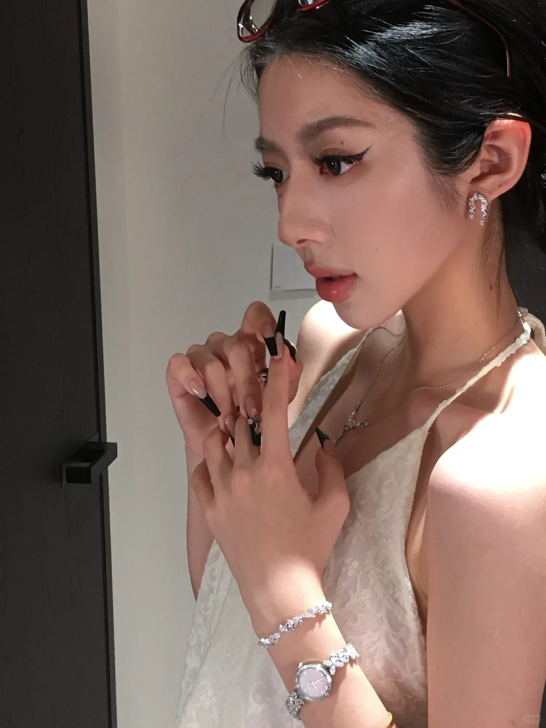 美人微嗔吗