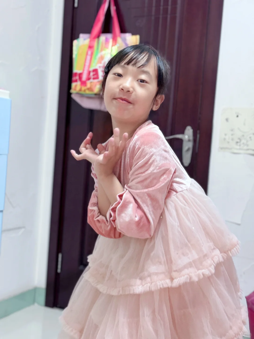 💕被女儿的可爱背影萌化啦