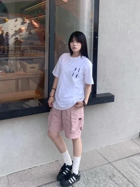 山系风骚粉短裤！海边穿搭太出片了💐