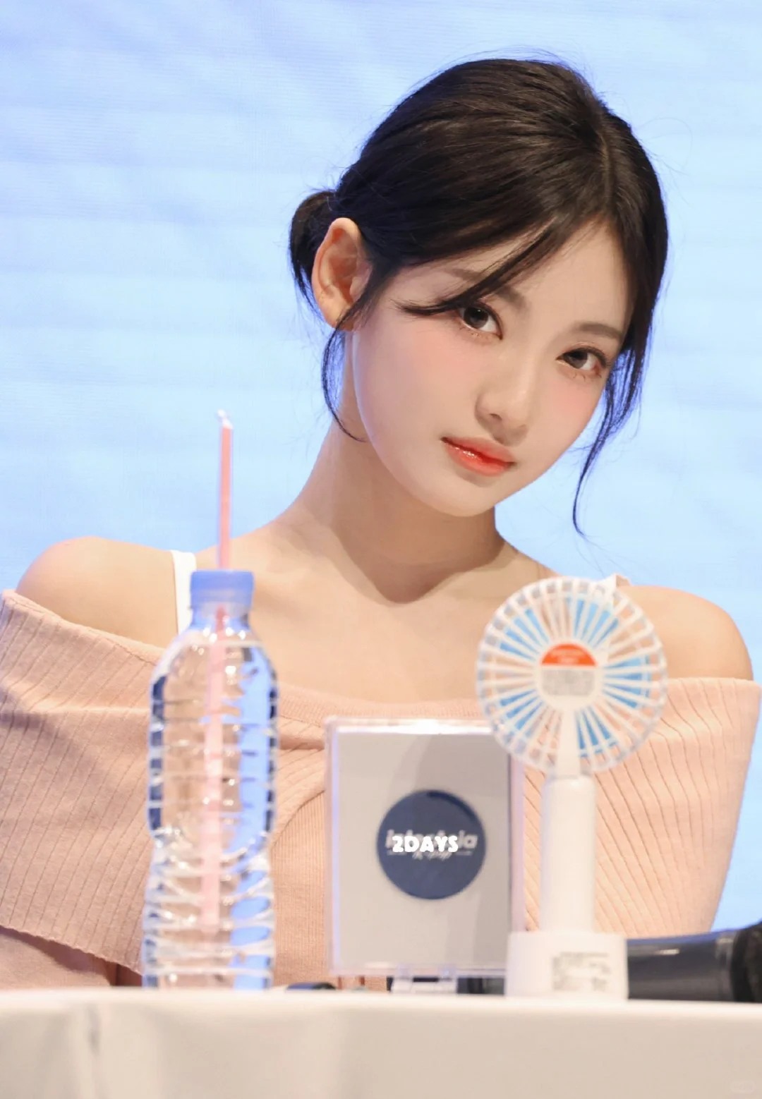 耳高于眉的东方美人🥀