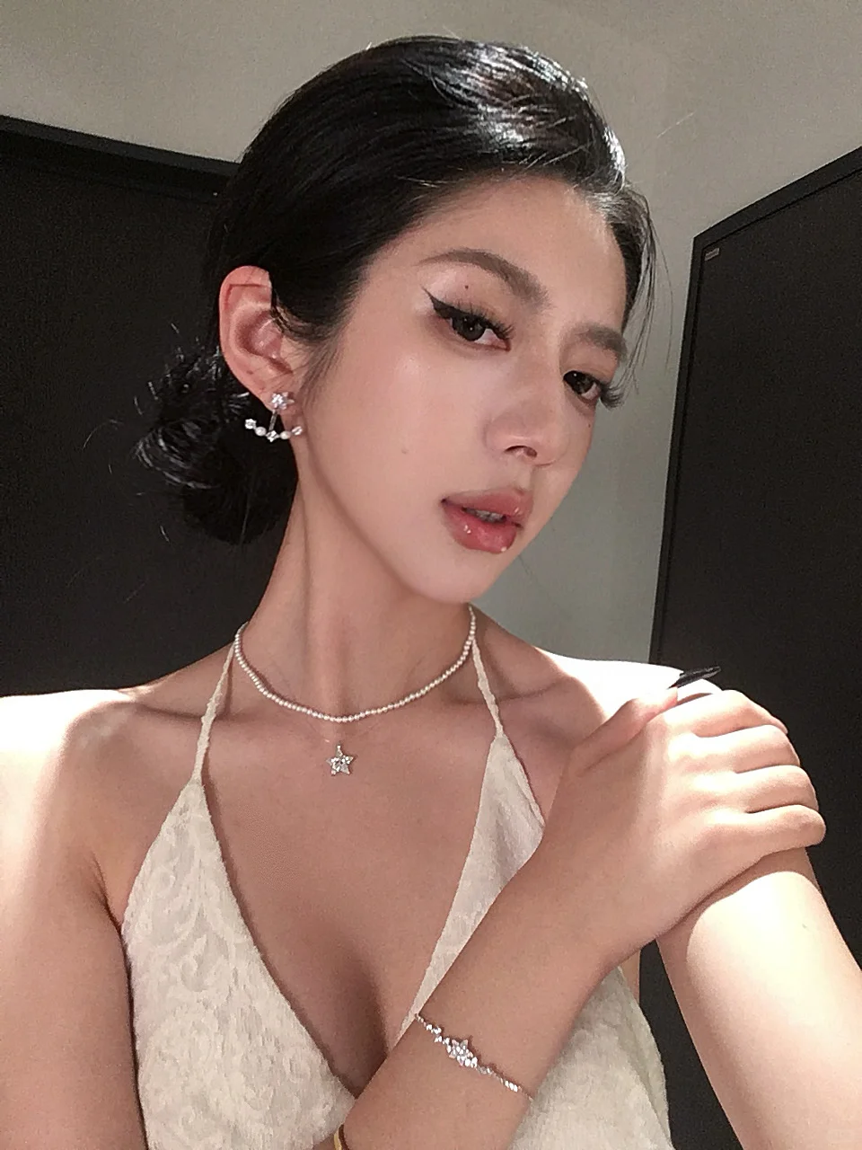 美人微嗔吗