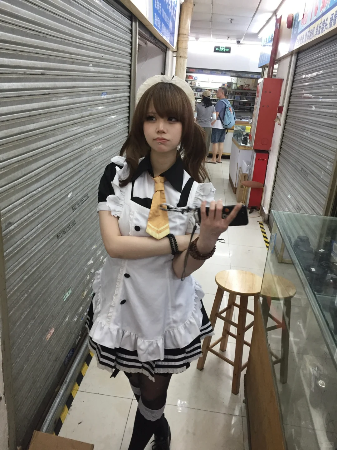电器城美少女降临