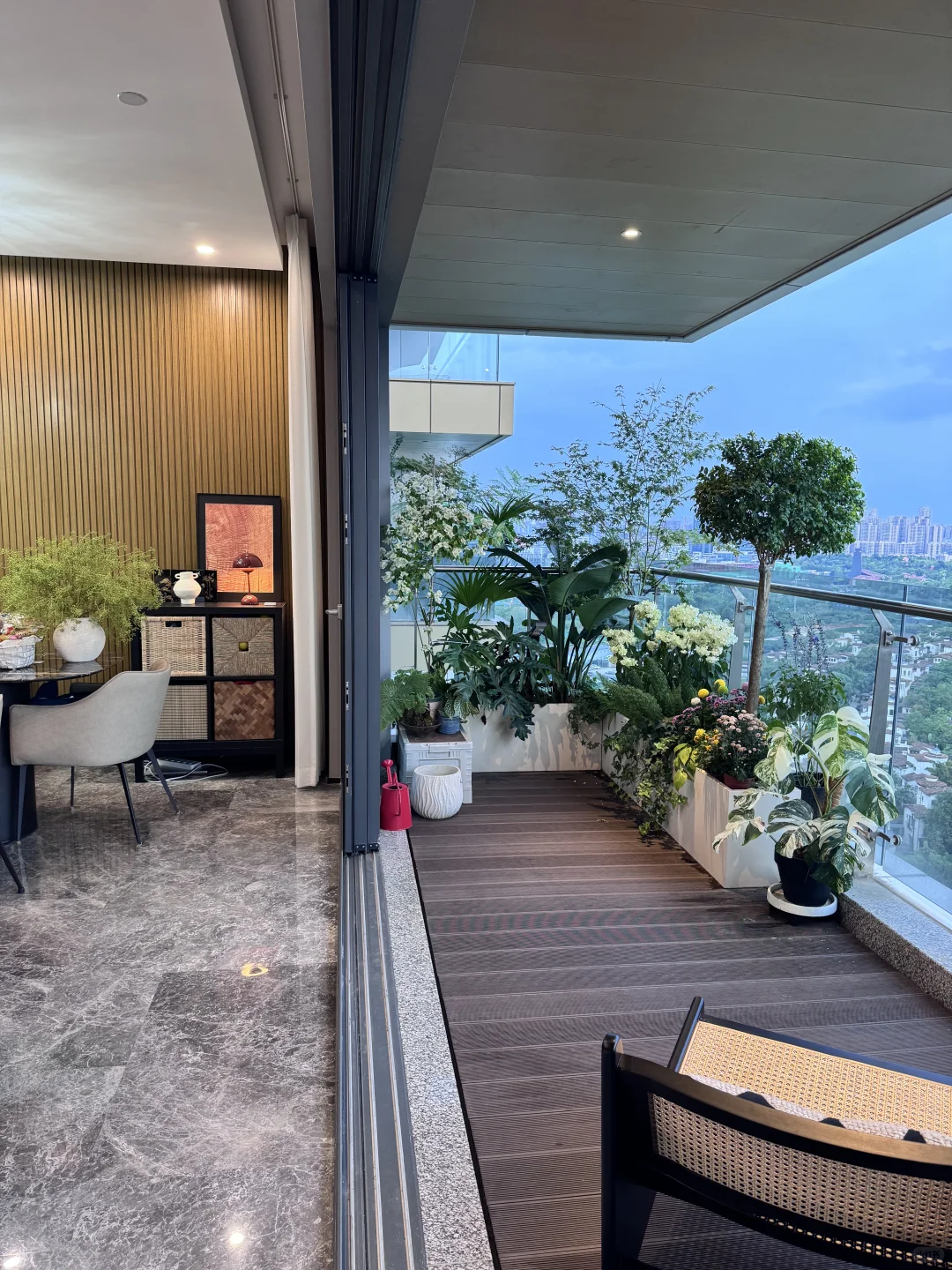 一室花开 满屋清甜💙不封窗的家有多美