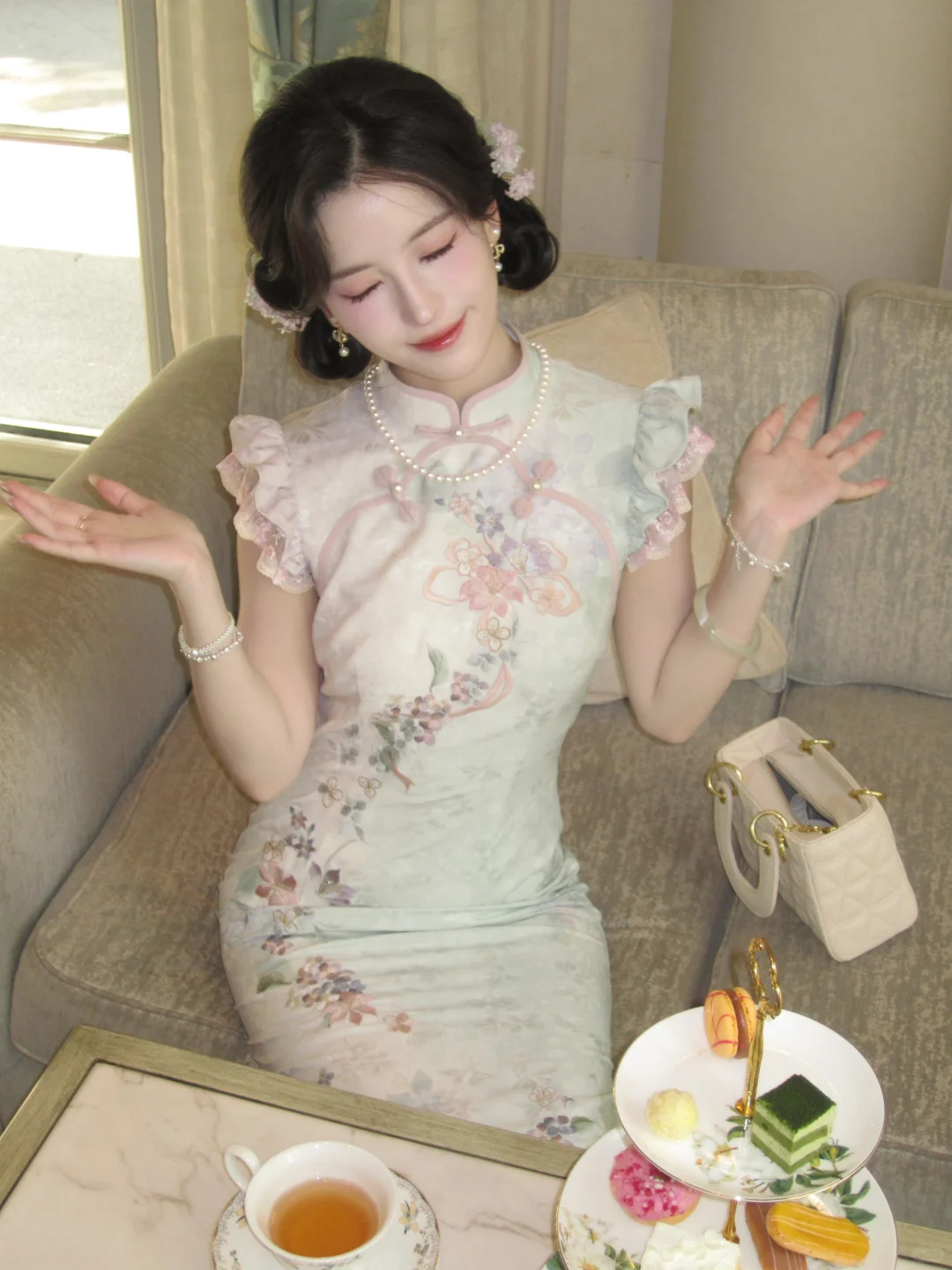 又穿漂亮旗袍啦！好开心🎀