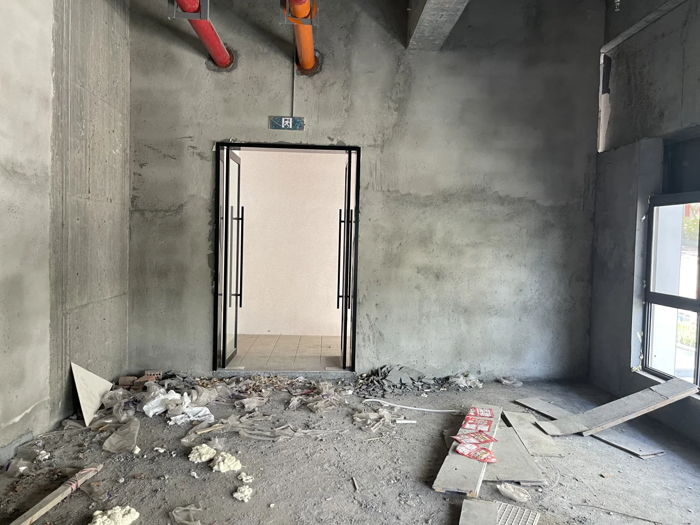 租了个临街商铺，不知道做什么好