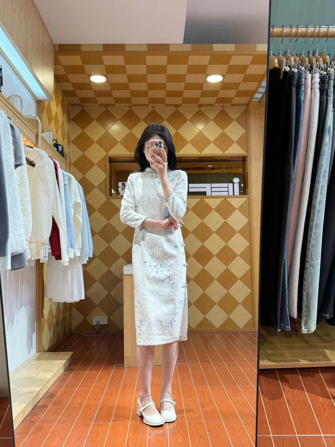 爱依服这件旗袍留不留呀