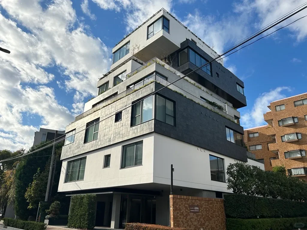 东京涩谷区全新公寓--✨ 表参道旁的奢华居