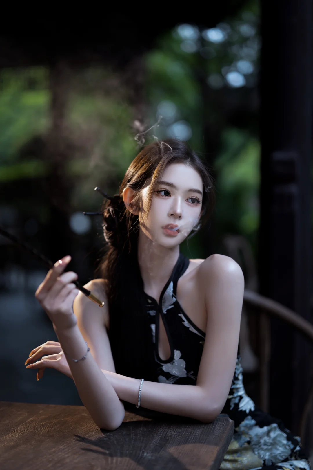 你说相逢终有时 可我只觉枯木逢春