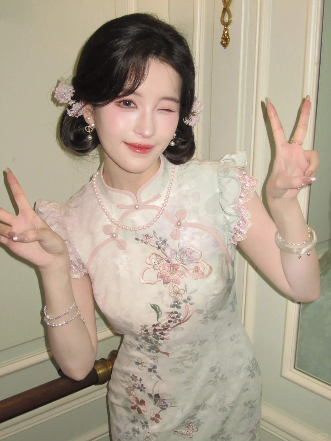 又穿漂亮旗袍啦！好开心🎀