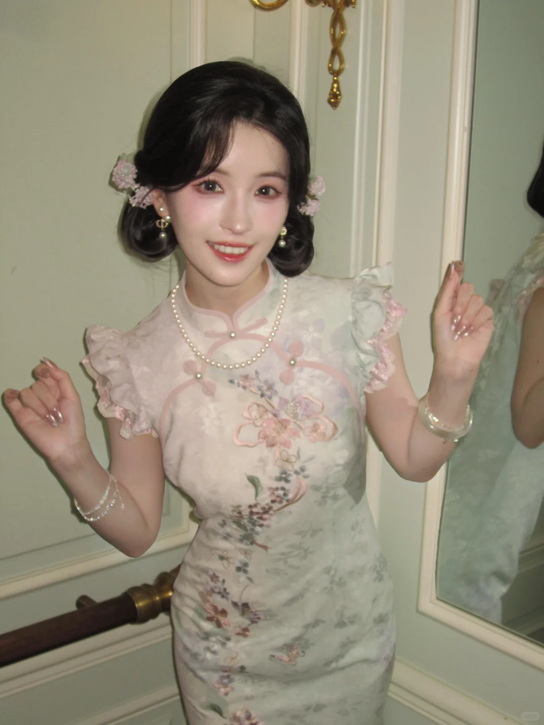 又穿漂亮旗袍啦！好开心🎀