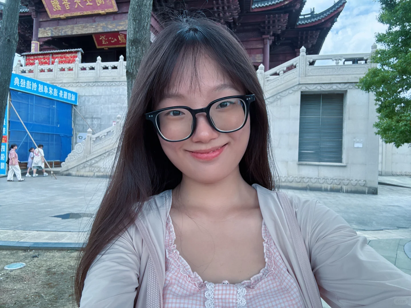 给自己拍头像