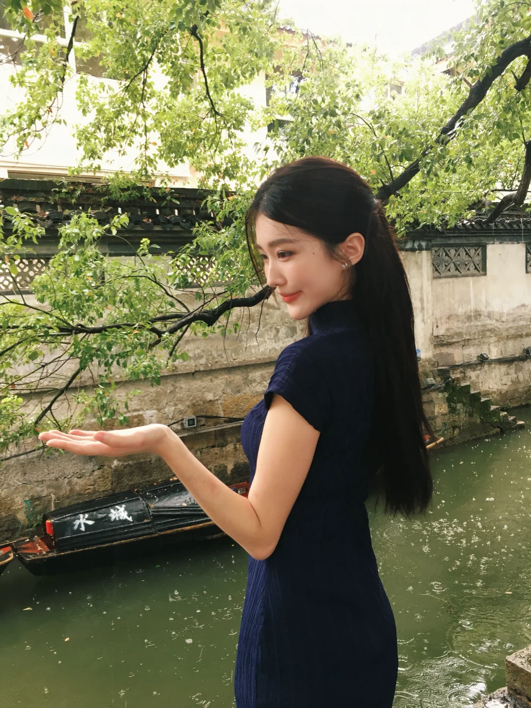 江南淡淡雨潇潇