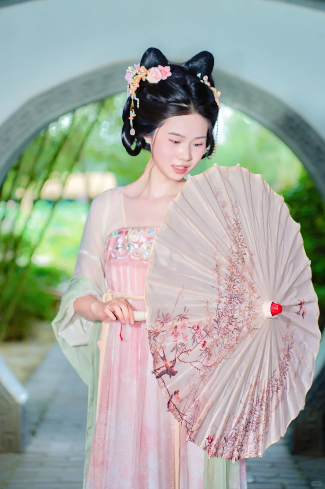 我见青山多妩媚 感君如山才可