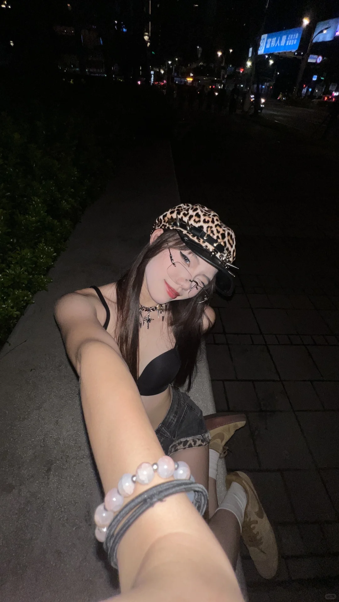 辣妹都给我去学这个姿势🐆