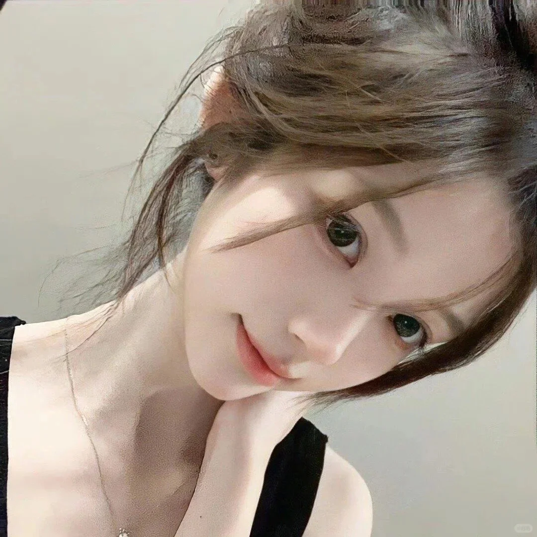 𝙒𝙚𝘾𝙝𝙖𝙩｜超级气质的氛围感女生头像