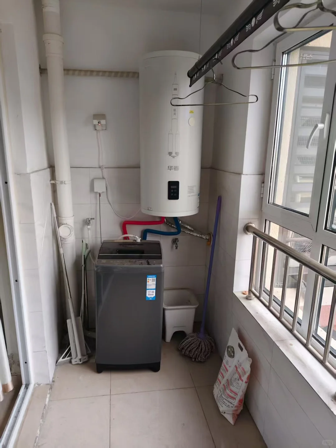 章丘区房屋出租，2室2厅1卫，每月600元。