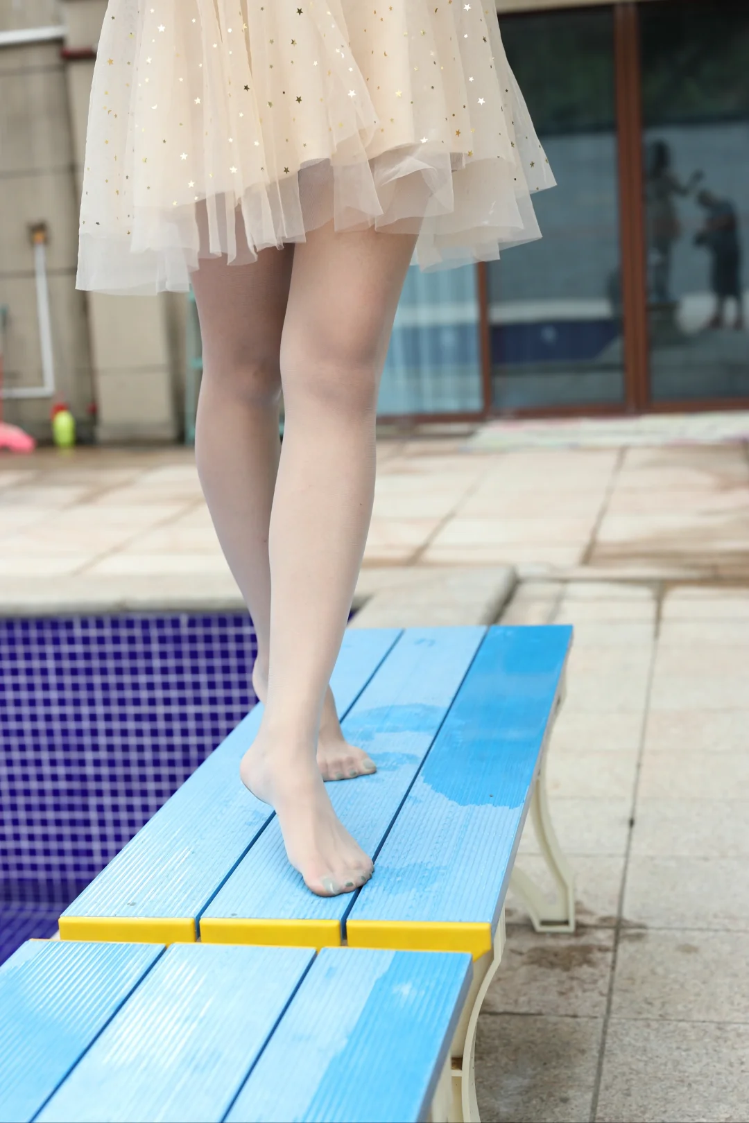 人妻少妇的丝袜 街拍套图