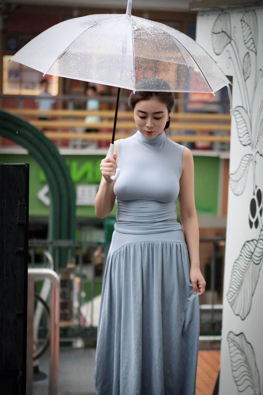 雨天的浪漫｜御姐氛围感穿搭OOTD