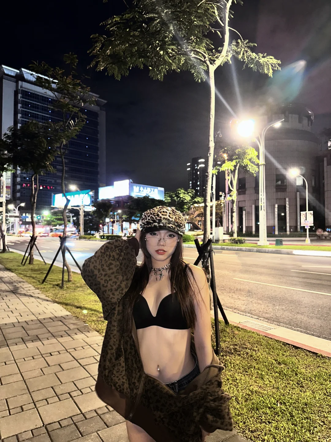 辣妹都给我去学这个姿势🐆