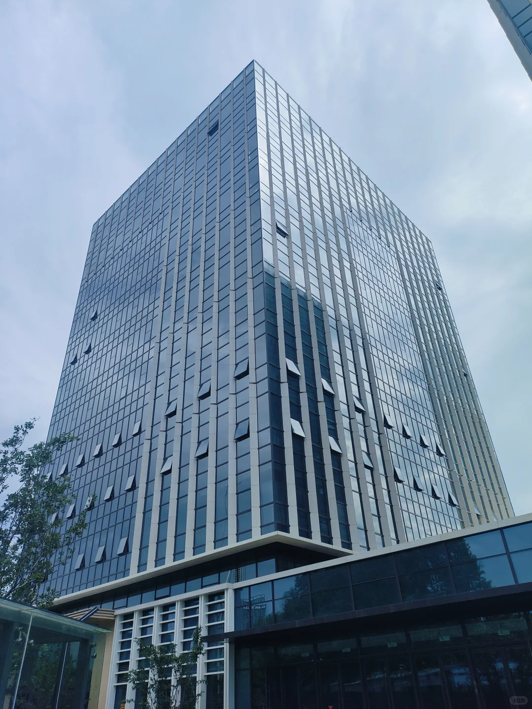 天隆寺新写字楼上架，大小户型精装毛坯都有