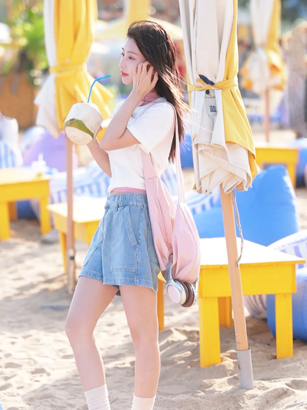 8套夏日音乐节的显眼辣妹穿搭！凉快又出片