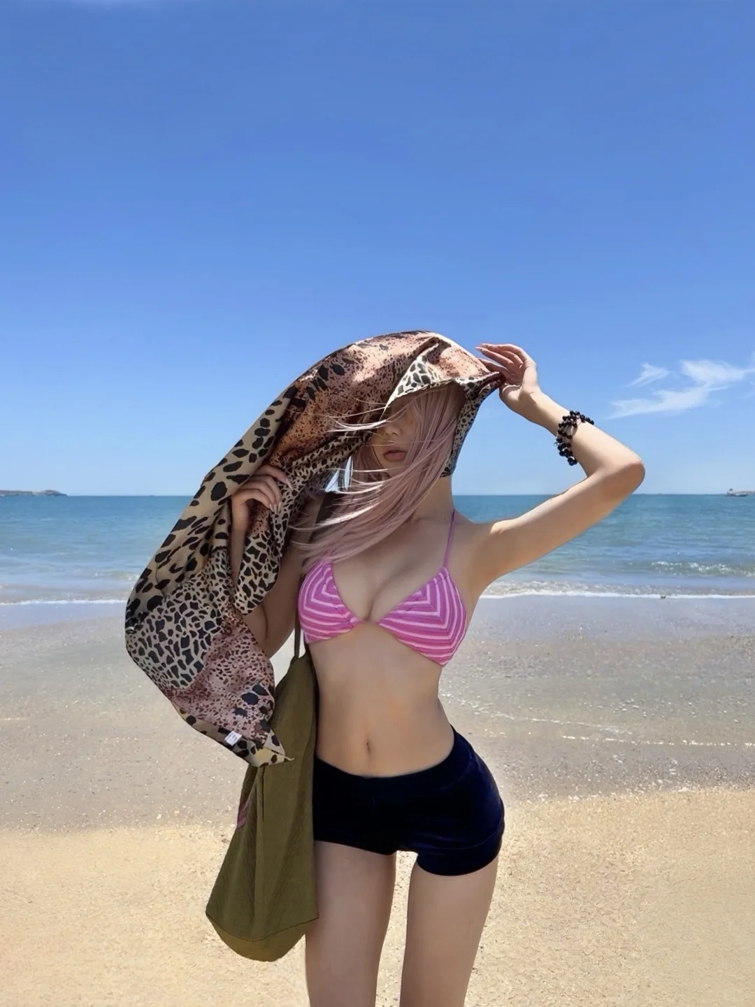 宝宝 你的背美的像贝壳🐚
