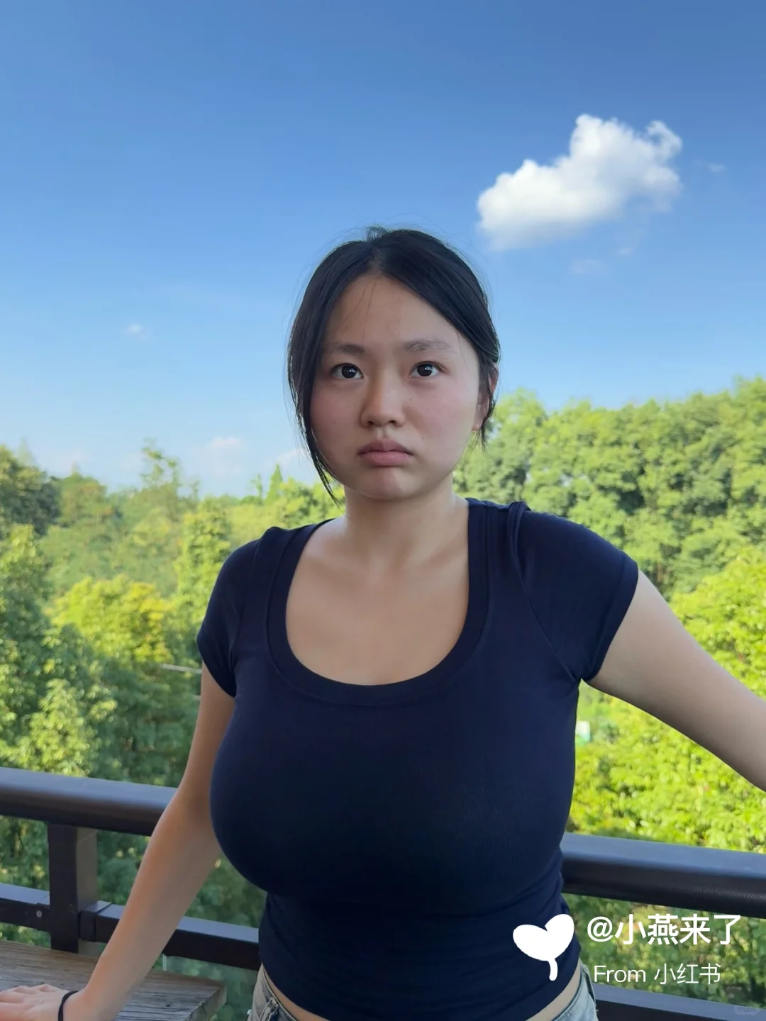 方圆脸➕素颜，辣妹的可爱buff叠满了