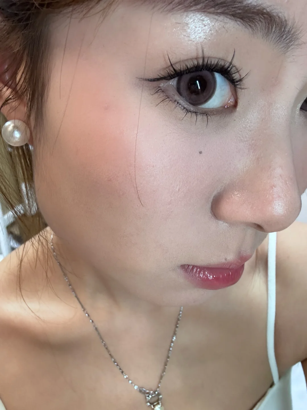 眼睛一眨一眨的超喜欢的那种