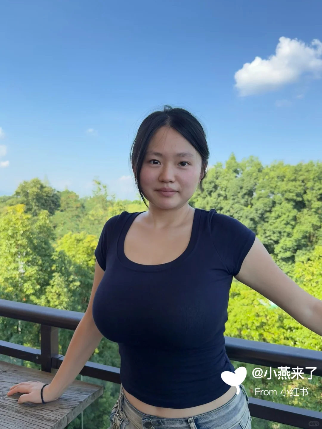 方圆脸➕素颜，辣妹的可爱buff叠满了