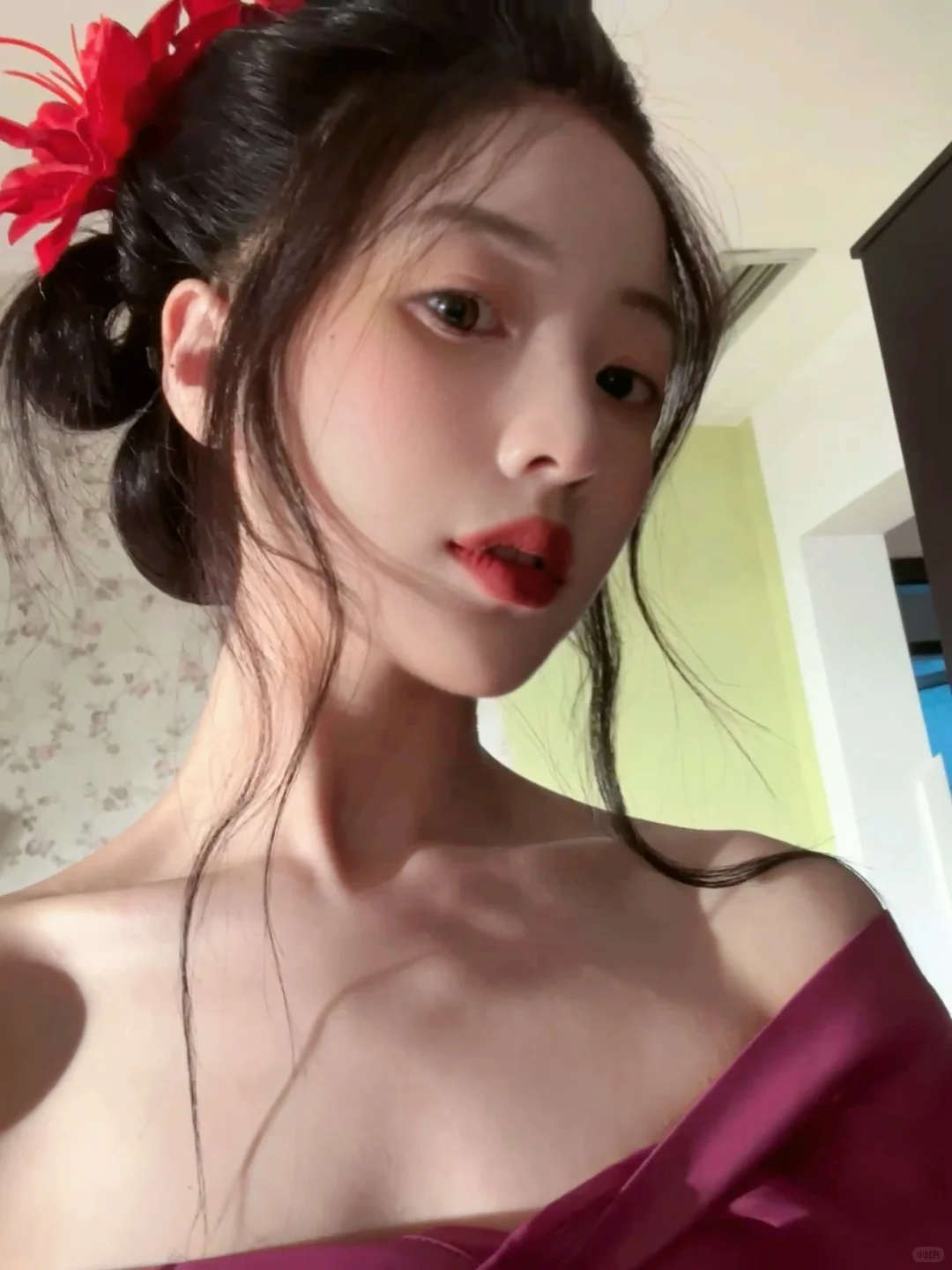 媚女.
