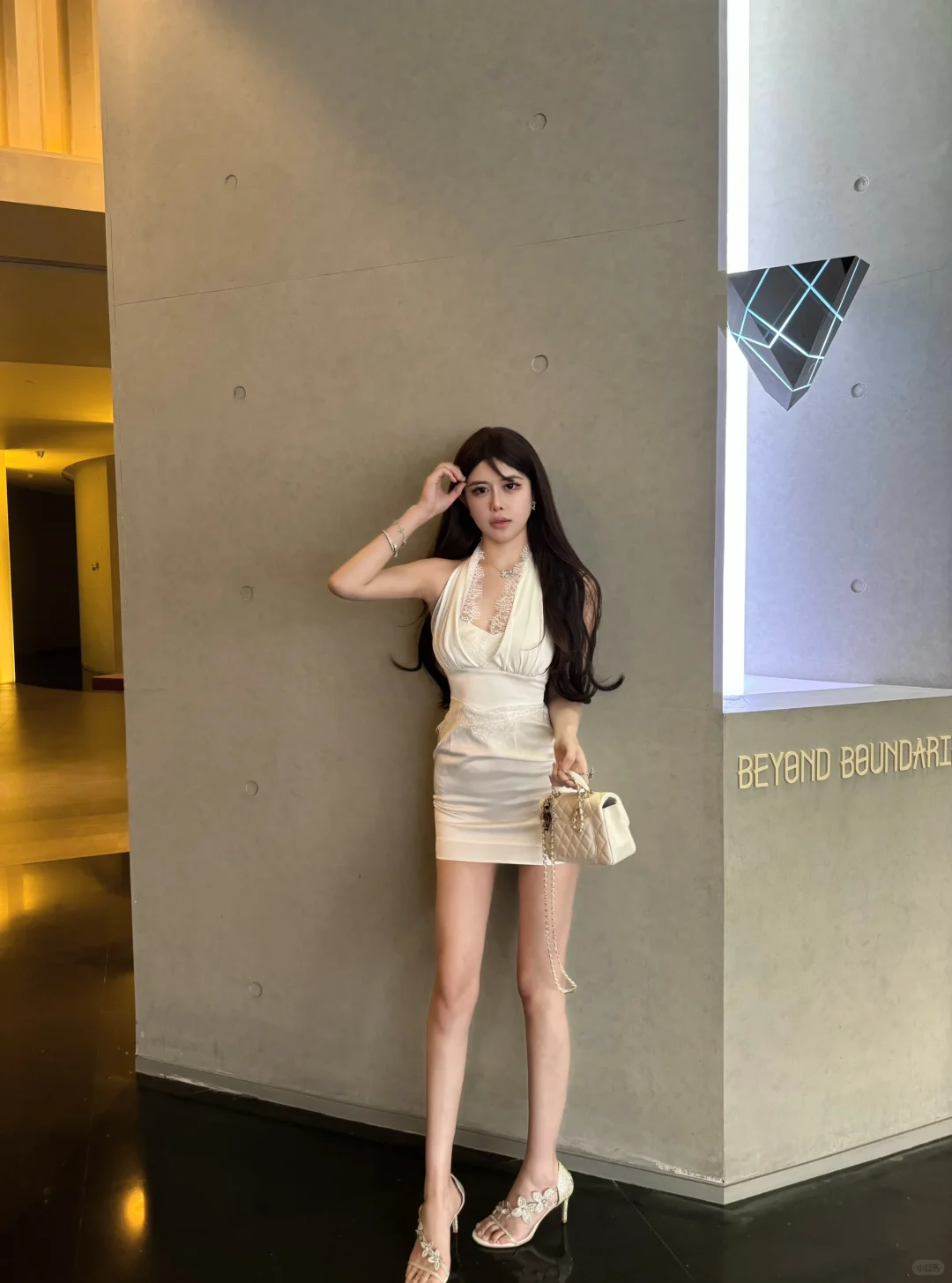 拍出御姐感 万能姿势易学敲出片