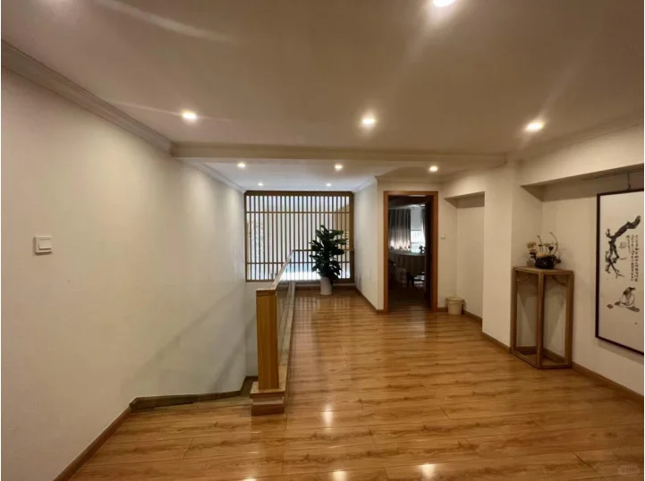 宁波鄞州万达沿街店铺房东直租!