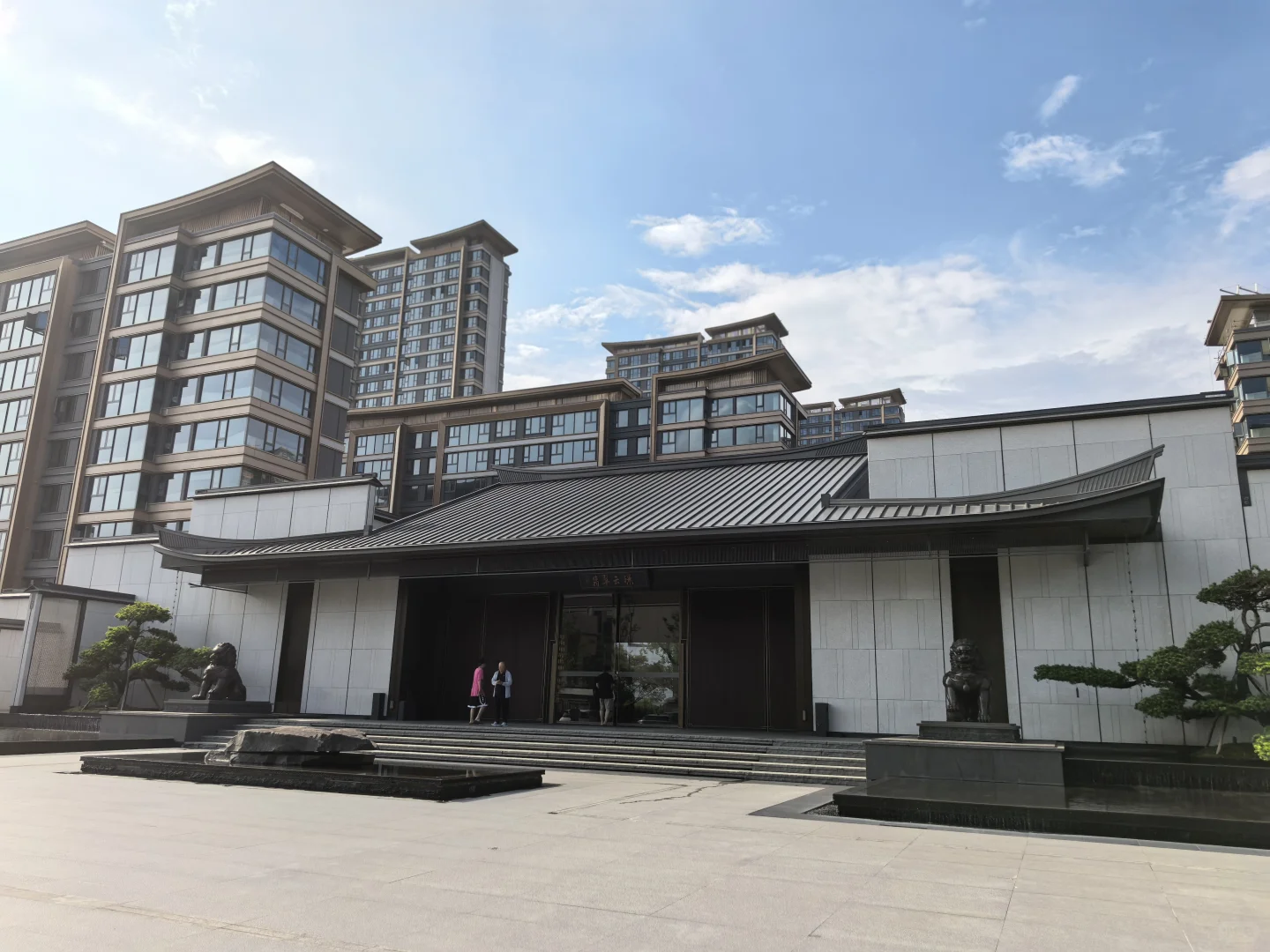 合肥看房｜ 168玫瑰园对面的中式大宅能买吗