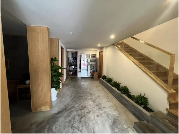 宁波鄞州万达沿街店铺房东直租!